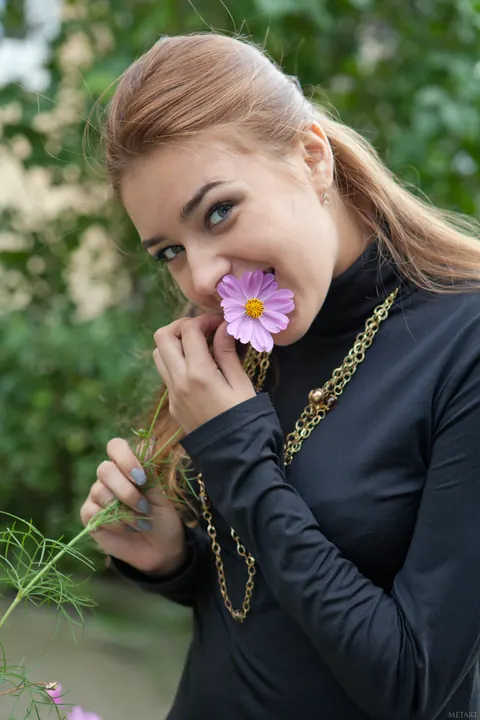 Adriana F: Redhead Pulls Her Panties Aside in Jeans Outdoors – photo 21 of 21