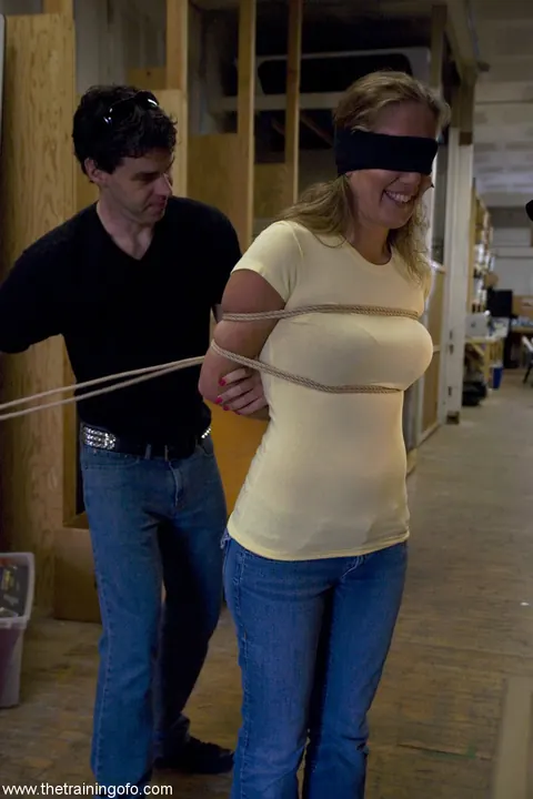 Jade Marxxx: Blonde MILF with Natural Tits Strips Out of Her Jeans for Bondage – photo 1 of 21