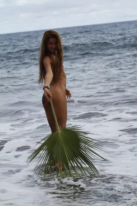 Slim Woman Poses Nude with Hairy Bush on the Beach – photo 2 of 21