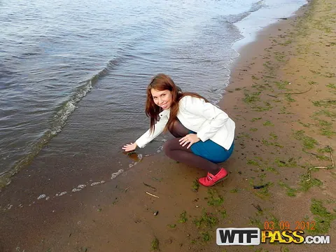 Redhead Pees in a Beach Car Park Then Fucks Outdoors – photo 7 of 16