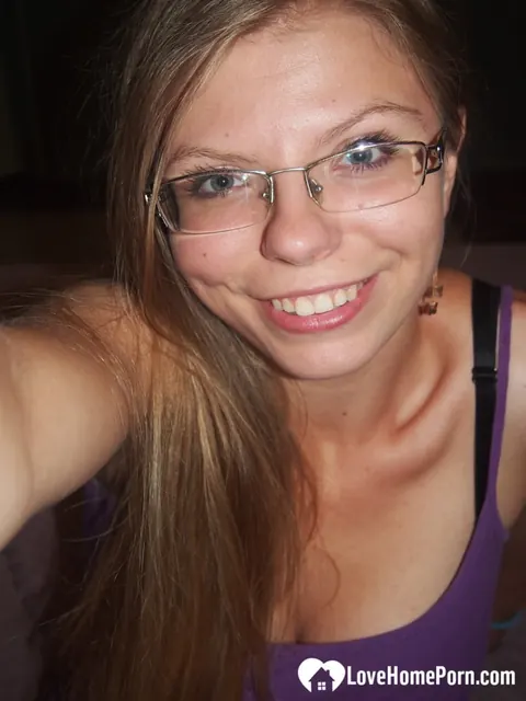 Ekaterina Ananasova: Brunette Amateur Shows Off Her Natural Tits in Topless Selfies – photo 14 of 15