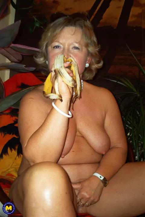 Curvy MILF Strips Out of Her Lingerie and Masturbates – photo 19 of 21