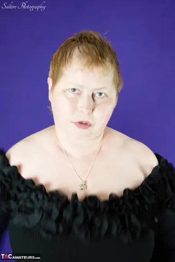 Posh Sophia – Blonde BBW in Latex and Boots Shows Her Big Natural Tits