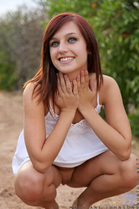 Maryjane Johnson: Tattooed Brunette Strips and Masturbates on a Dirt Road – photo 4 of 14