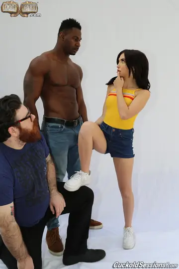 Jane Wilde – Brunette Takes Interracial Anal in Front of Cuckold