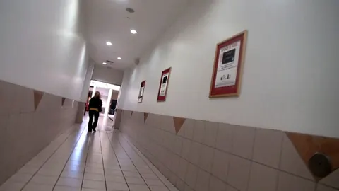 Dee Siren: Curvy Blonde MILF Fucks in an Elevator – photo 5 of 17