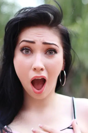 Brunette Takes BBC and He Finishes in Her Mouth by the Pool