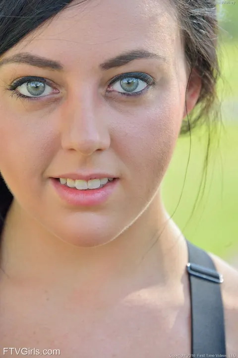 Whitney Wright: British Brunette Undresses Outdoors and Masturbates with a Cucumber – photo 6 of 20