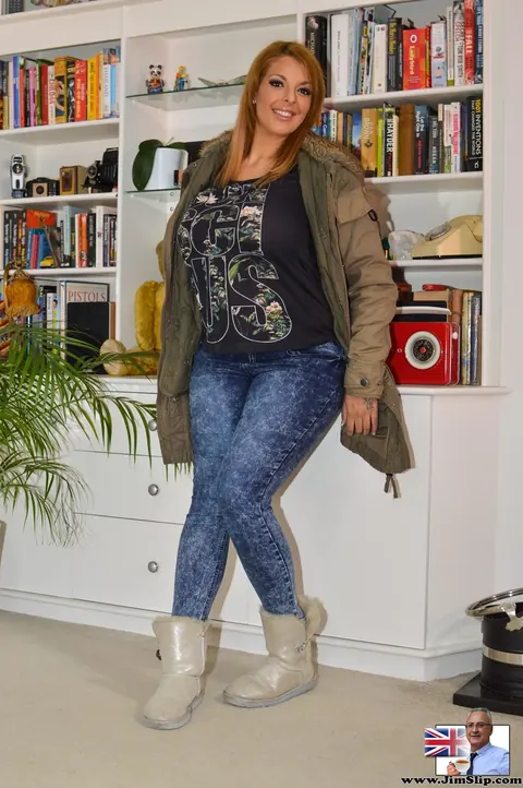 Curvy Redhead MILF Strips Out of Her Jeans and Shows Her Pierced Nipples – photo 2 of 15