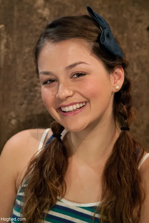 Allie Haze: Brunette in Stockings Balances on Toes While Bound in Rope – photo 3 of 17