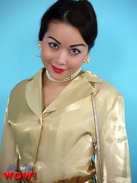 Petra So: Slim Asian MILF Sheds Her Silk Blouse to Reveal Lingerie – photo 1 of 17