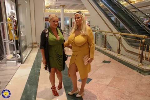 Musa Libertina & Alexa Blun: Two Busty Blonde Latina MILFs Kiss Outdoors – photo 9 of 16