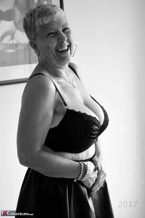 BBW with Big Tits in Fishnet Pantyhose Toys Herself – photo 7 of 20