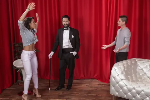 Luna Star: Curvy Latina MILF Gives a Blowjob Before Anal on the Sofa – photo 4 of 21
