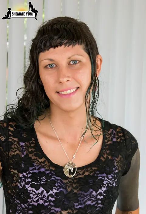 Trans Woman Unbuttons Her Jeans and Stands Nude – photo 1 of 16