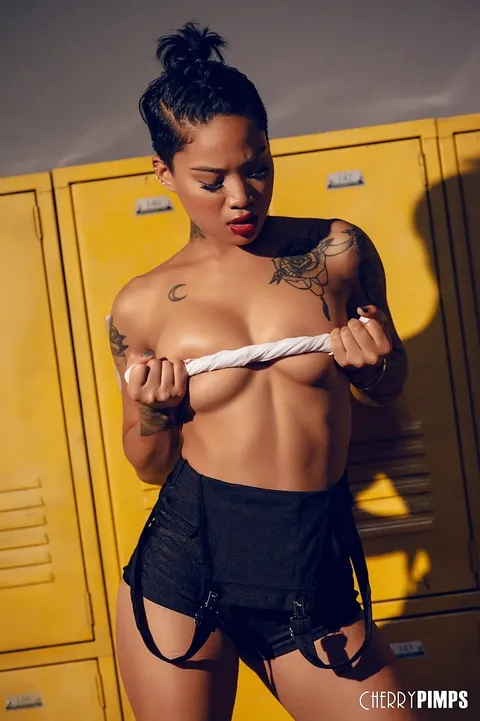 Honey Gold: Ebony Brunette with Short Hair Strips in the Locker Room – photo 6 of 21