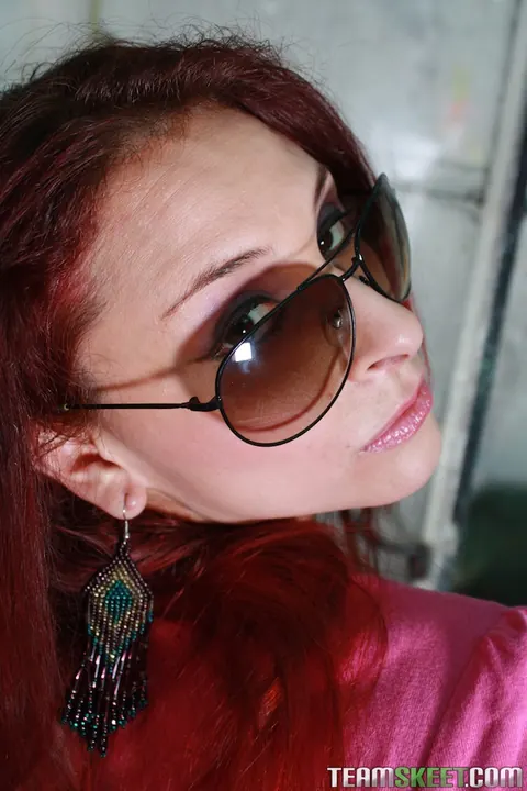 Evelyn Contreras: Latina Redhead in Glasses Strips Nude Outdoors – photo 14 of 21