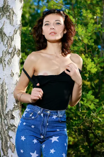 Ukrainian Woman Spreads Her Pussy Outdoors Nude