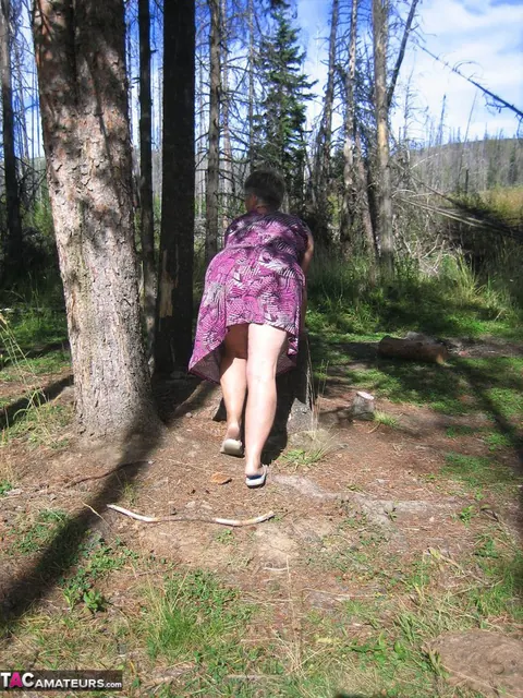BBW in Glasses Strips Nude in the Forest – photo 5 of 20