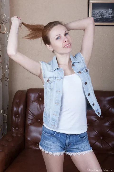 Liliya: Tall Ukrainian Brunette with Tattoos Spreads Her Hairy Pussy – photo 2 of 18