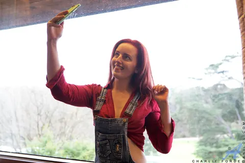 Charlie Forde: Redhead MILF Strips Out of Her Lingerie for Selfies – photo 2 of 16