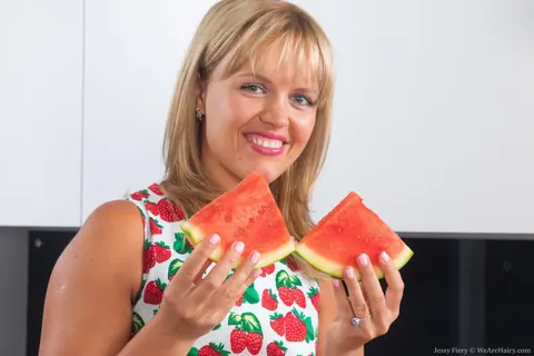 Jessy Fiery: Thick Blonde MILF Shows Her Tan Lines and Hairy Bush – photo 2 of 16