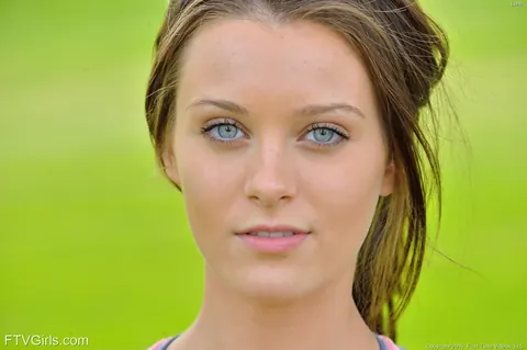 Lana Rhoades: Busty Brunette Strips Out of Her Shorts on the Golf Course – photo 10 of 15