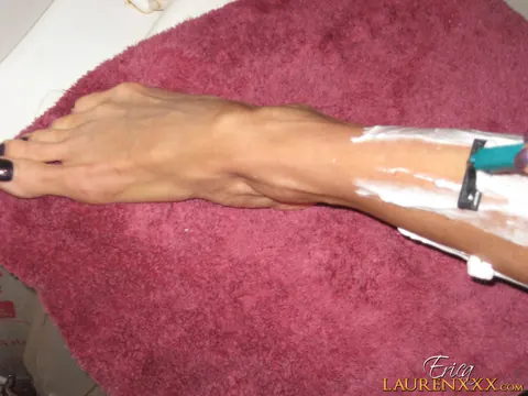Erica Lauren: Tall Blonde MILF Masturbates with a Dildo After a Shower – photo 5 of 15