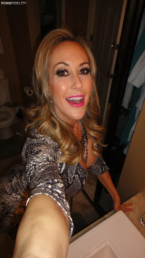 Brandi Love: Curly Brunette MILF Enjoys a Threesome Outdoors – photo 13 of 17
