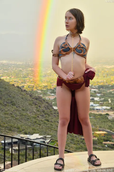 Natalie Porkman: Slim Brunette Strips Out of Her Bikini Outdoors – photo 4 of 20