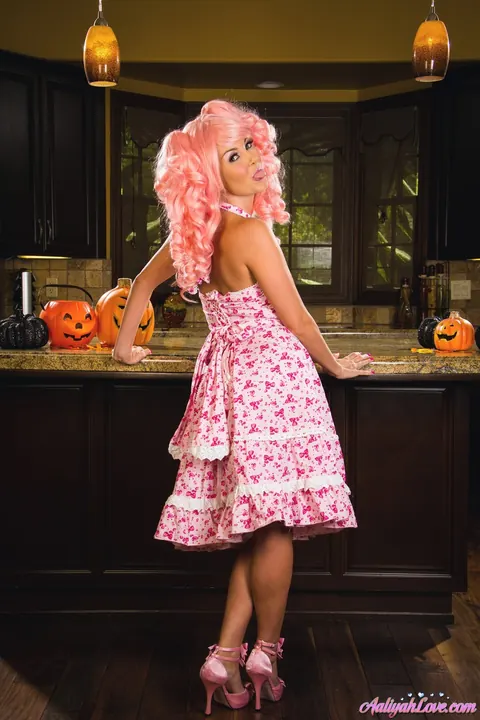 Aaliyah Love: Petite MILF in Costume Fingers Her Pussy – photo 2 of 21