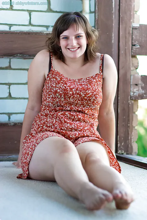 BBW Strips Out of Her Dress Outdoors – photo 1 of 16