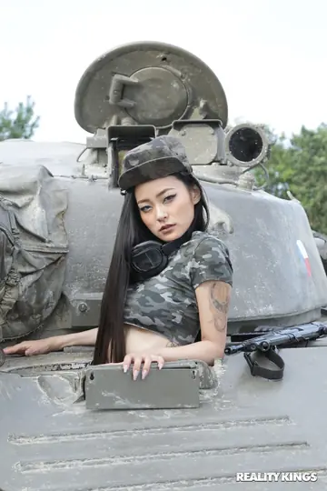 Rae Lil Black – Japanese Babe in Boots Sucks and Fucks Soldier Outdoors for a Cumshot
