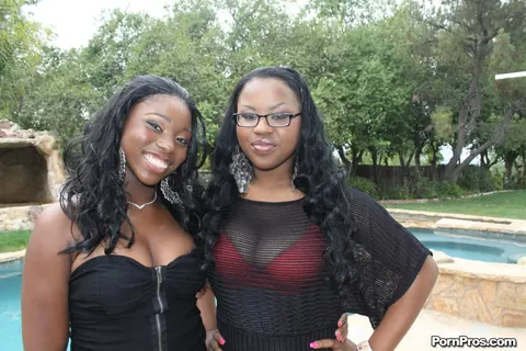 Laylani Star: Busty Ebony Babe in Glasses Spreads Outdoors – photo 5 of 15