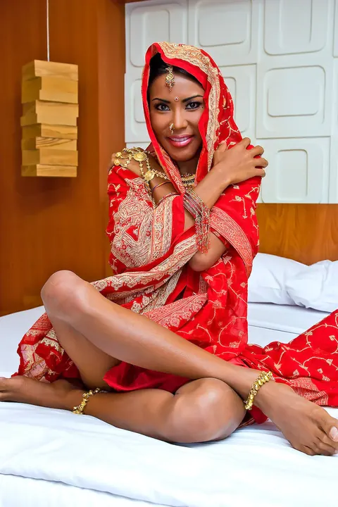 Indian Trans Woman Stands Nude and Shows Her Cock – photo 6 of 20