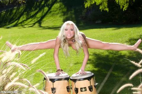 Madison Scott: Blonde with Big Enhanced Tits Spreads Her Shaved Pussy Outdoors – photo 17 of 17