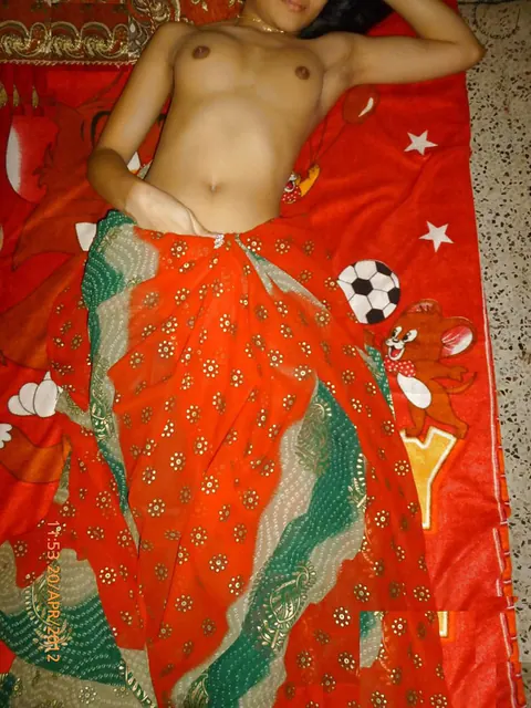 Indian Woman Pulls Panties Aside and Bares Her Breasts – photo 8 of 10
