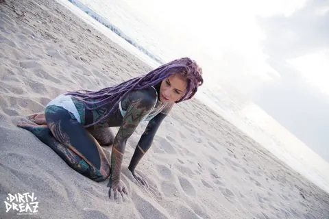 Anuskatzz: Brunette in Pigtails Strips Out of Her Bikini on the Beach – photo 7 of 10