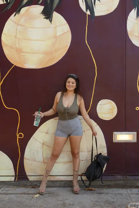 Mercedes Llano: Latina in Glasses Flashes Cleavage and Spreads Outdoors – photo 6 of 12