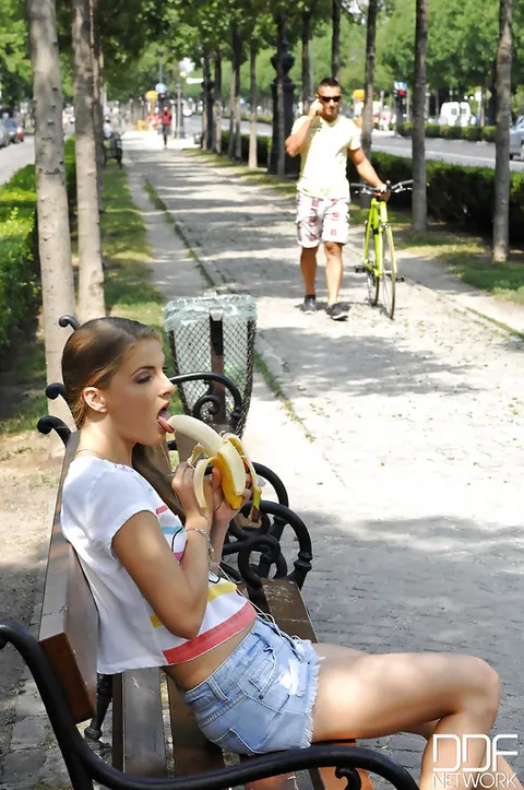 Cayenne Klein: European Blonde Eats Banana Outdoors Then Sucks Cock – photo 5 of 12