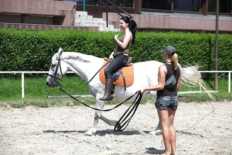 Aletta Ocean: Busty Brunette in Glasses Poses Nude Outdoors with a Horse – photo 11 of 16