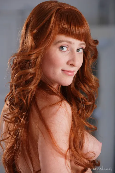 Oxavia: Thick European Redhead with Big Natural Tits Spreads Her Hairy Pussy – photo 14 of 16