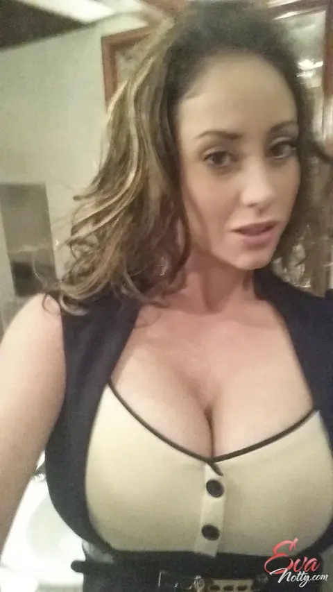 Eva Notty: Tall Brunette MILF with Big Enhanced Tits Takes Mirror Selfies – photo 1 of 16