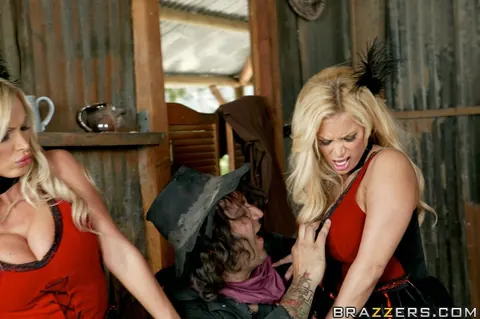 Nikki Benz: Two Busty Blondes Share Anal and Handjob Cumshot in a Threesome – photo 4 of 16