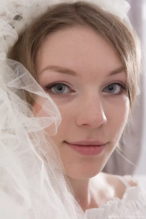 Thick Bride Strips Out of Her Wedding Gown and Spreads Her Hairy Pussy – photo 1 of 16