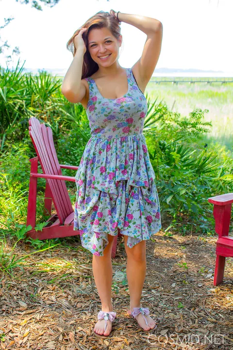 Tessa Fowler: Thick Redhead Strips Out of Her Skirt Outdoors – photo 2 of 16
