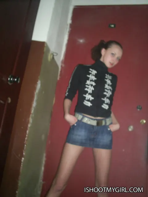 Petite Amateur in a Denim Skirt Gets Fucked Outdoors – photo 2 of 20