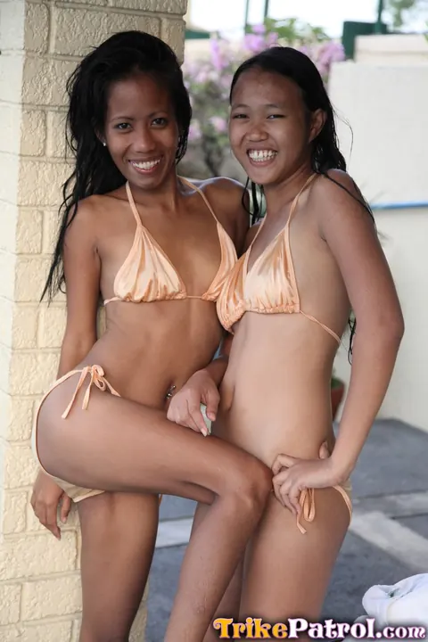 Mayka: Brunette Filipina Strips Off Her Bikini and Spreads Her Trimmed Pussy – photo 6 of 15
