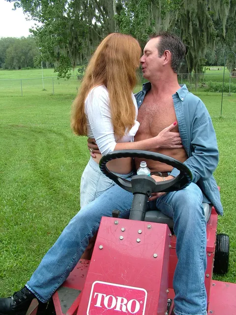 Dee Delmar: Busty Redhead MILF Takes Anal in the Garden – photo 2 of 21