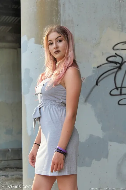 Petite Babe Strips Out of Her Dress in Public – photo 2 of 21